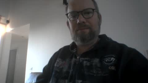 mofu781s online show from December 5, 2024, 7:27 am