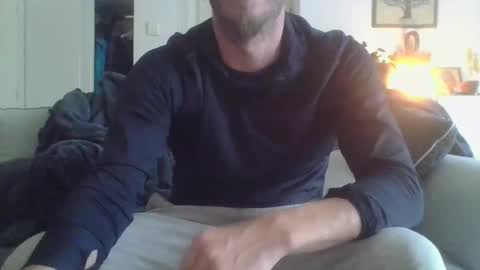 mohican69hot online show from December 13, 2024, 10:41 am