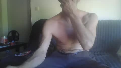 mohican69hot online show from April 17, 2026, 3:37 pm