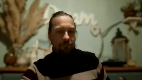 Julien online show from January 5, 2026, 8:45 pm