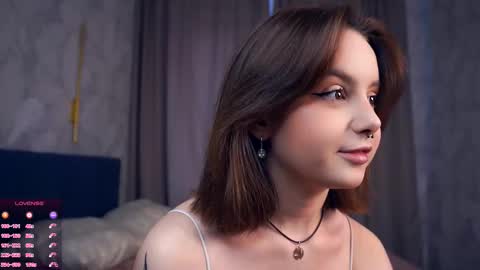 Snapshot of moiregathright chatting on October 19, 2025, 5:08 am My name is Eda online show from October 19, 2025, 5:08 am