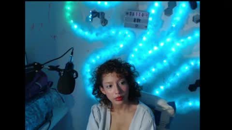 moka_soul online show from June 5, 2026, 7:19 pm