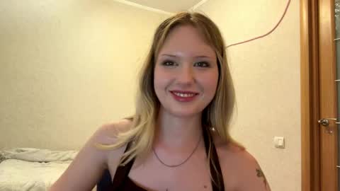 Snapshot of mollieadamek chatting on May 9, 2026, 2:22 pm Lisa online show from May 9, 2026, 2:22 pm