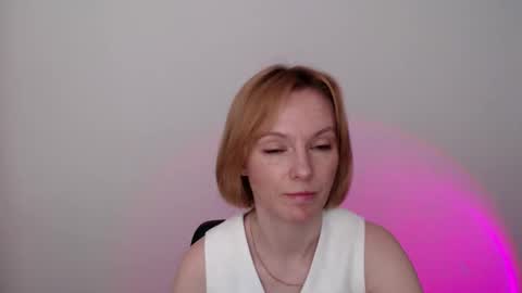 Snapshot of mollilove chatting on May 25, 2026, 8:09 am mollilove online show from May 25, 2026, 8:09 am
