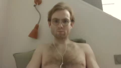 Snapshot of molliter chatting on February 7, 2025, 12:42 am molliter online show from February 7, 2025, 12:42 am