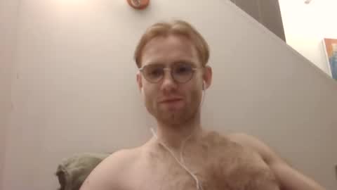 Snapshot of molliter chatting on March 9, 2025, 12:31 am molliter online show from March 9, 2025, 12:31 am