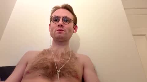 Snapshot of molliter chatting on December 14, 2025, 11:53 pm molliter online show from December 14, 2025, 11:53 pm