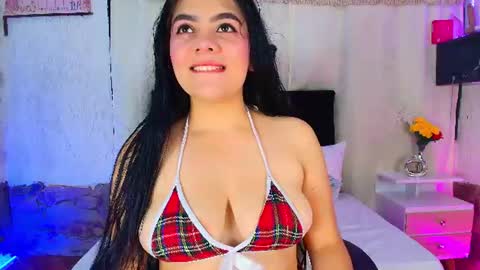 Snapshot of molly_bick chatting on June 18, 2026, 11:20 pm Molly Bick online show from June 18, 2026, 11:20 pm