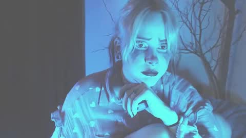 Molly Crow online show from January 14, 2025, 12:43 am