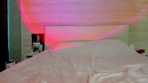 Molly Hunt online show from February 21, 2026, 4:24 am