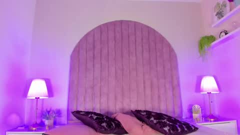 Molly Jackson online show from December 23, 2024, 11:57 am