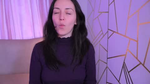 Snapshot of molly_marmalade_ chatting on November 10, 2025, 3:00 pm MOLLY online show from November 10, 2025, 3:00 pm