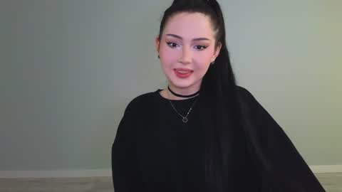 Snapshot of molly_millerr chatting on July 7, 2026, 2:32 pm molly_millerr online show from July 7, 2026, 2:32 pm