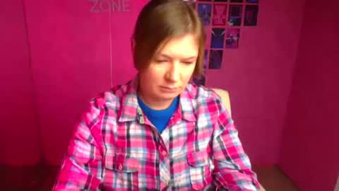 Snapshot of molly_mis chatting on December 21, 2025, 12:45 pm Molly online show from December 21, 2025, 12:45 pm