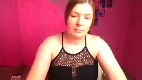 Snapshot of molly_mis chatting on January 6, 2026, 12:53 pm Molly online show from January 6, 2026, 12:53 pm