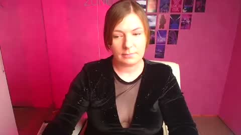 Snapshot of molly_mis chatting on January 15, 2026, 1:05 pm Molly online show from January 15, 2026, 1:05 pm