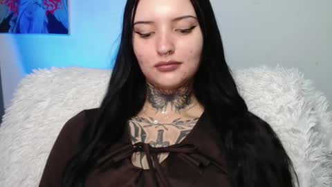 Lina online show from October 11, 2025, 9:19 am