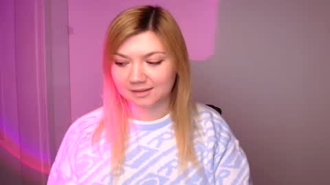 Molly online show from January 7, 2025, 12:20 pm