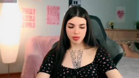 Snapshot of molly_rettyy chatting on May 17, 2026, 4:21 am Molly online show from May 17, 2026, 4:21 am