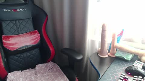 Snapshot of molly_royse chatting on April 11, 2026, 7:45 am I have new photos come and see with love Molly online show from April 11, 2026, 7:45 am