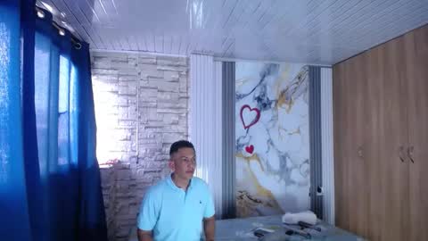 mollyandsam303av online show from March 1, 2026, 8:11 pm