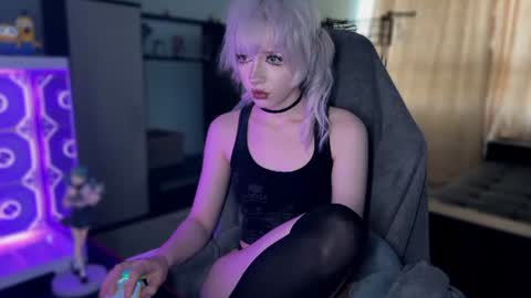 Snapshot of mollycutiestar chatting on July 16, 2026, 2:34 pm molly cutie 3 online show from July 16, 2026, 2:34 pm