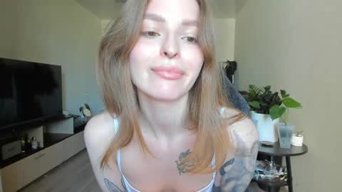 Snapshot of mollydangerous chatting on May 23, 2026, 1:04 pm Taisha online show from May 23, 2026, 1:04 pm