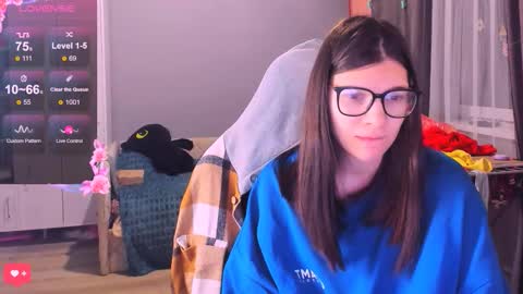  KIRA  online show from February 2, 2026, 1:37 am