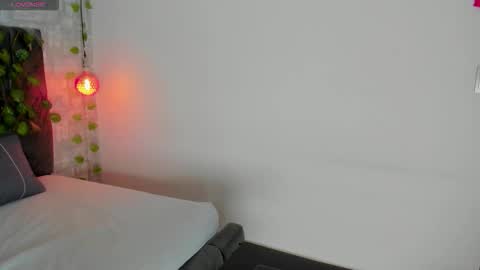 mollyrosse1 online show from November 7, 2025, 6:30 pm