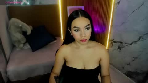 Snapshot of mollyspencer1 chatting on May 15, 2026, 12:01 pm MOLLY online show from May 15, 2026, 12:01 pm