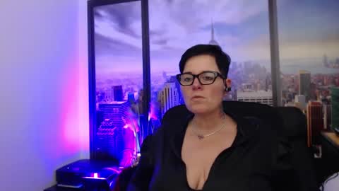 Snapshot of mollysun chatting on December 21, 2024, 3:53 pm MollySun Nina Randmann online show from December 21, 2024, 3:53 pm