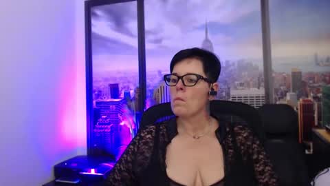 Snapshot of mollysun chatting on December 22, 2024, 4:59 pm MollySun Nina Randmann online show from December 22, 2024, 4:59 pm