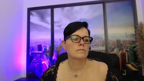 Snapshot of mollysun chatting on January 16, 2025, 6:27 pm MollySun Nina Randmann online show from January 16, 2025, 6:27 pm