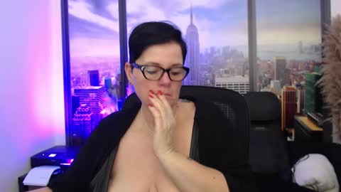 Snapshot of mollysun chatting on January 20, 2025, 6:32 pm MollySun Nina Randmann online show from January 20, 2025, 6:32 pm