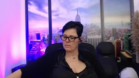 Snapshot of mollysun chatting on March 8, 2025, 7:31 pm MollySun Nina Randmann online show from March 8, 2025, 7:31 pm