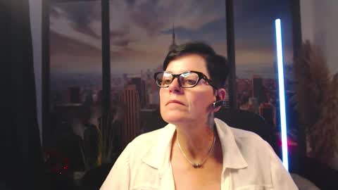 Snapshot of mollysun chatting on September 16, 2025, 4:30 pm MollySun Nina Randmann online show from September 16, 2025, 4:30 pm