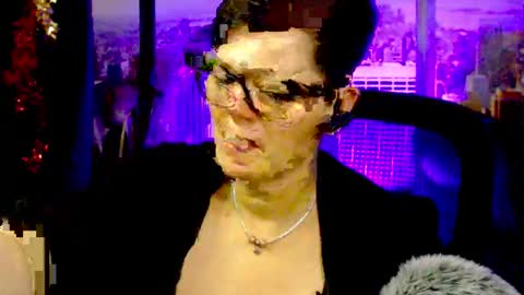 Snapshot of mollysun chatting on November 30, 2025, 6:23 pm MollySun Nina Randmann online show from November 30, 2025, 6:23 pm