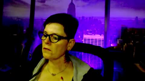 Snapshot of mollysun chatting on December 4, 2025, 7:11 pm MollySun Nina Randmann online show from December 4, 2025, 7:11 pm