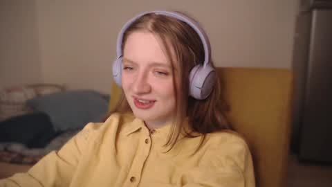 Snapshot of mollytucker chatting on December 20, 2024, 2:16 pm mollytucker online show from December 20, 2024, 2:16 pm