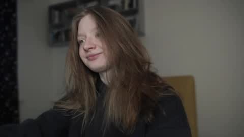 Snapshot of mollytucker chatting on January 19, 2025, 12:06 pm mollytucker online show from January 19, 2025, 12:06 pm