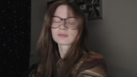 Snapshot of mollytucker chatting on March 5, 2025, 3:40 pm mollytucker online show from March 5, 2025, 3:40 pm