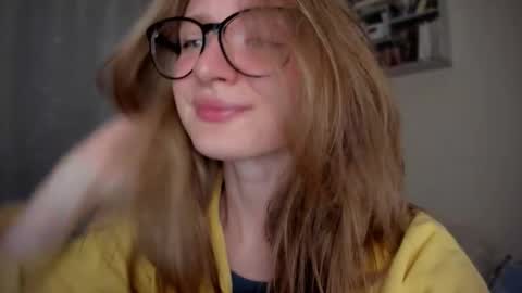 Snapshot of mollytucker chatting on September 9, 2025, 4:17 pm mollytucker online show from September 9, 2025, 4:17 pm