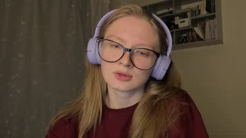 Snapshot of mollytucker chatting on September 18, 2025, 3:14 pm mollytucker online show from September 18, 2025, 3:14 pm