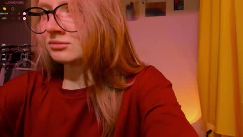 Snapshot of mollytucker chatting on November 16, 2025, 4:12 pm mollytucker online show from November 16, 2025, 4:12 pm