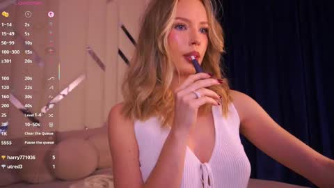 mollyymayy online show from May 31, 2026, 12:19 am