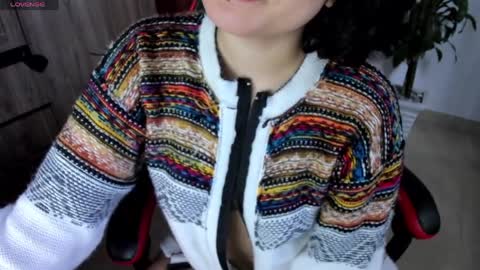 Snapshot of moly_loo chatting on March 31, 2026, 1:44 pm moly_loo online show from March 31, 2026, 1:44 pm