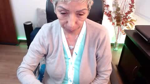 Devora online show from November 6, 2025, 12:33 am