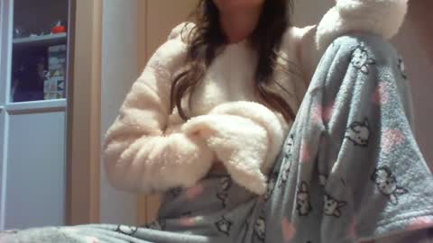 Hailey online show from December 1, 2024, 7:36 pm