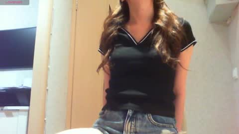 Hailey online show from October 12, 2025, 10:09 pm