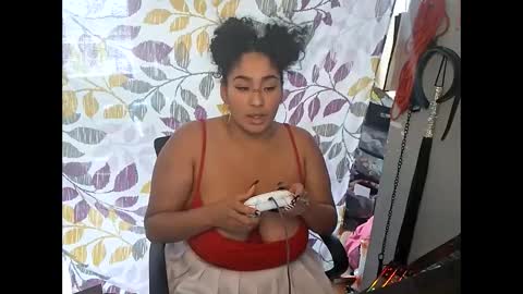 Mommy bubbles online show from November 28, 2025, 4:42 pm